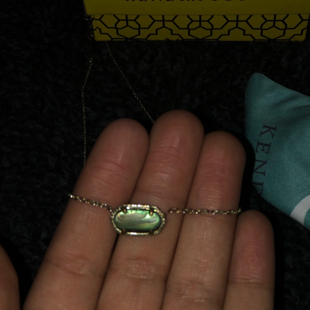 Kendra Scott Necklace